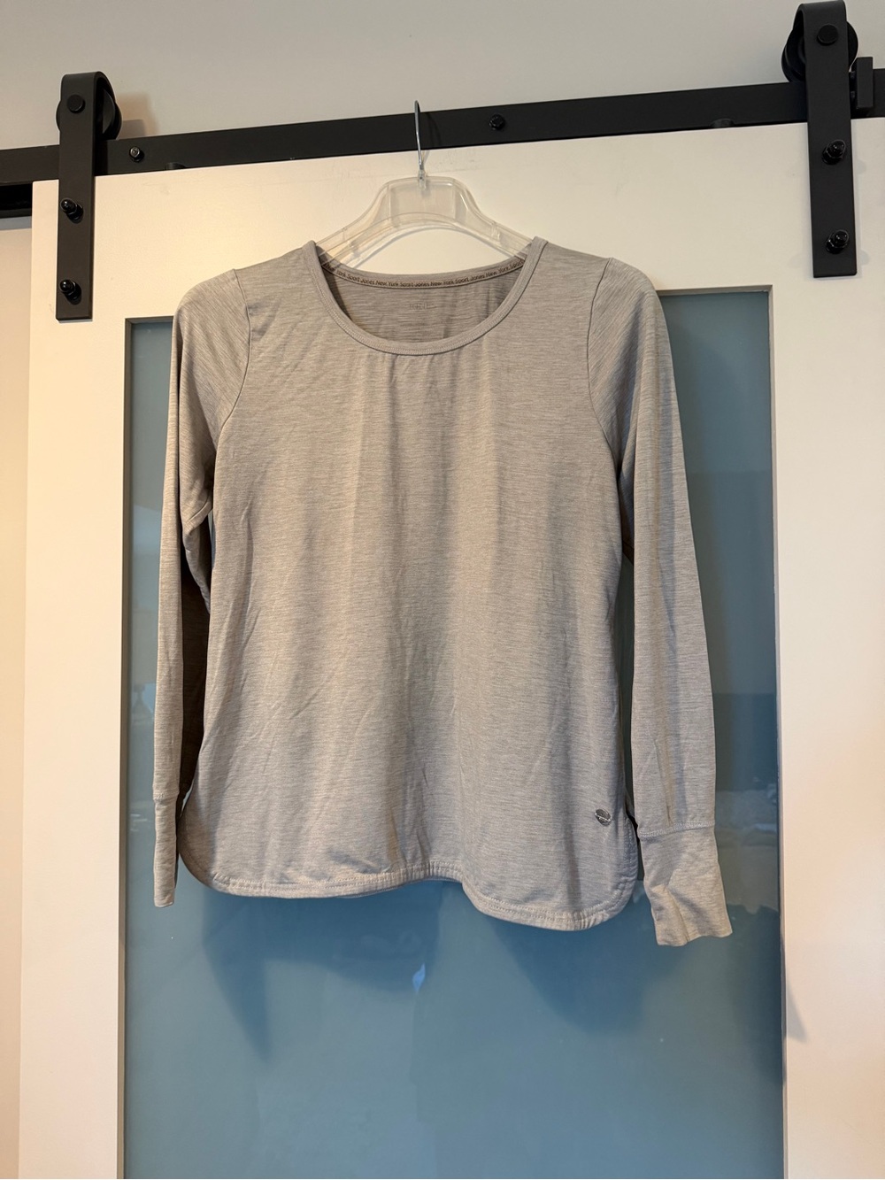 Jones Women's Long-Sleeve Crewneck Top - Light Gray